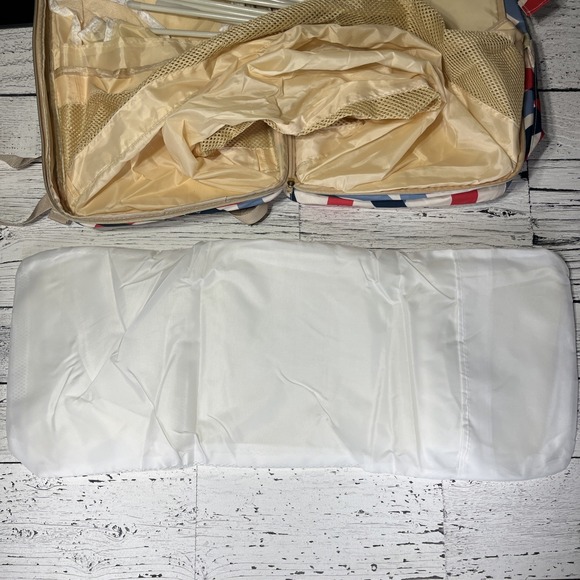 Mommy Loves Me Diaper Bag Back Pack Packable Travel Changing Table USB Charger - Picture 8 of 10